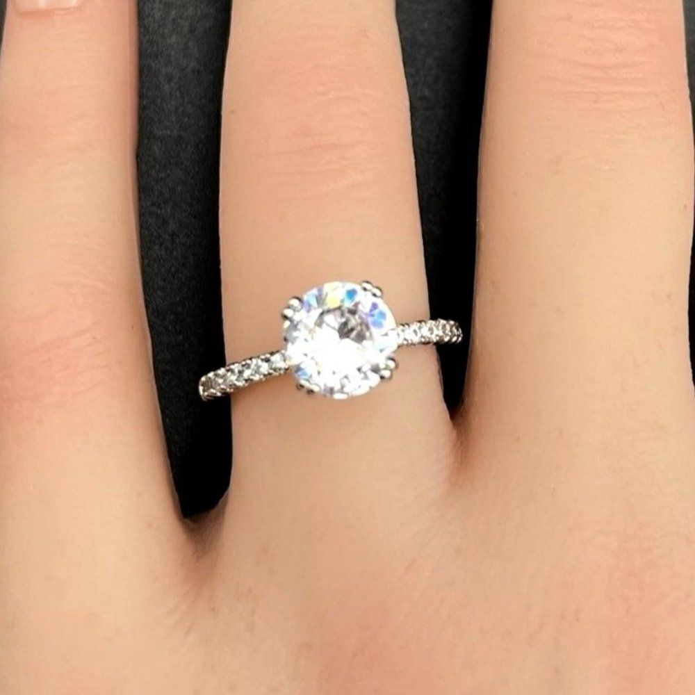 .925 Sterling Silver with Round Cut White Diamond Cubic Zirconia Ring Size 9